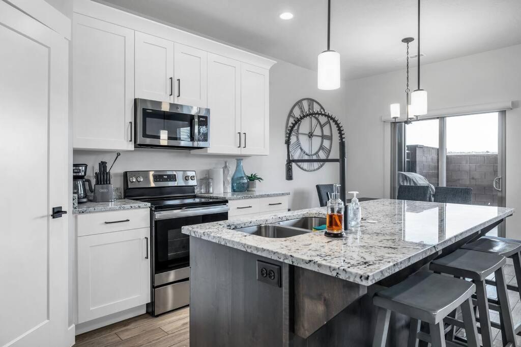 Вилла St George, Private Hot Tub/Patio, New Community Вашингтон Экстерьер фото